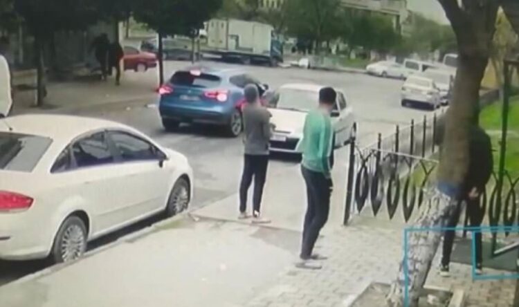 Sultangazi’de silahlı saldırı