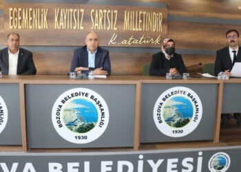 AKP’li başkanın akrabası olduğu iddiası: Hem müdür hem ekonomist