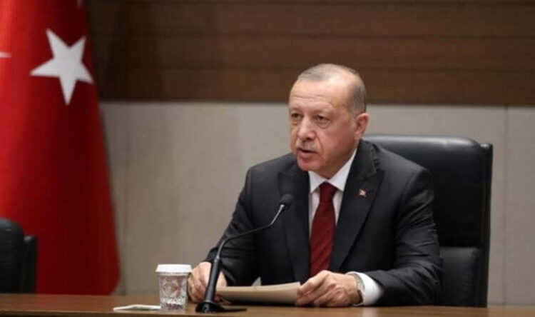 Erdoğan’ın masasındaki son anket