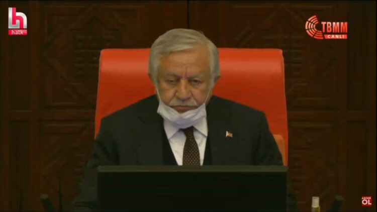 TBMM Başkanvekili Celal Adan: Kavga edecekseniz çıkın dışarı, zemin müsait