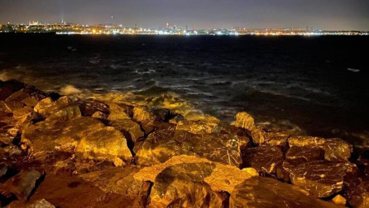 Meteoroloji uyarmıştı: İstanbul’a lodos geri döndü