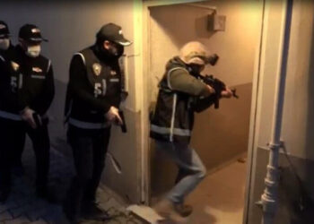 Mafyaya ‘Tırpan’ operasyonu! 389 kişi hakkında gözaltı kararı
