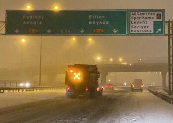 İstanbul pazar gününe bembeyaz uyandı: İşte kentteki son durum