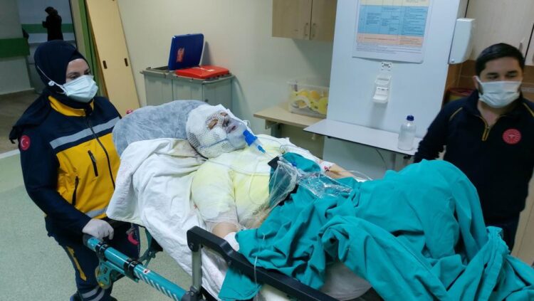 Boşandığı karısını diri diri yaktı