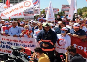 Birleşik Kamu-İş meydanlara iniyor