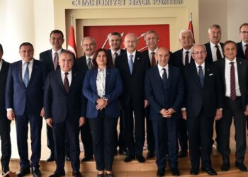 CHP’li 11 büyükşehir belediye başkanından ortak bildiri