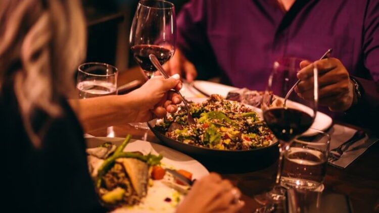 Akşam yemeği neden erken yenmeli?