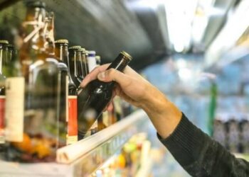 Alkollü içecek satışında büyük düşüş