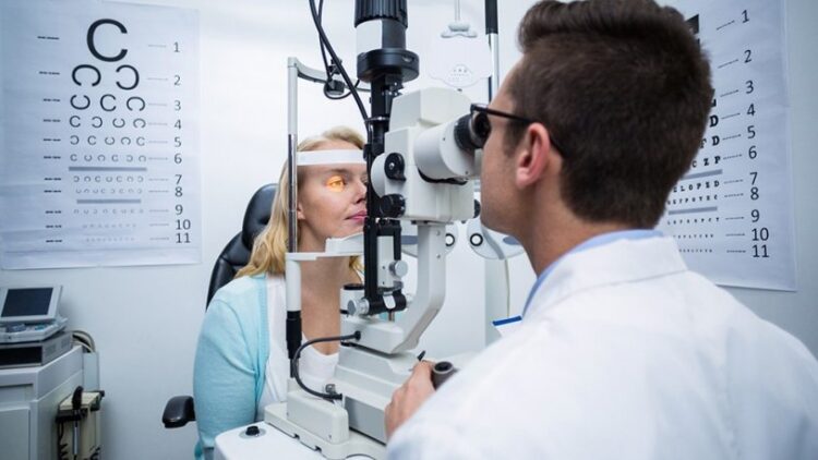 Pandemi gözlük kullanımını artırdı