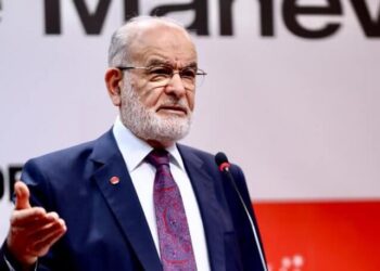 Karamollaoğlu: İktidarın ekonomi deneyi, ülkemizi uçuruma sürüklüyor