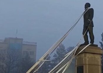 Kazakistan’da son durum: Göstericiler havaalanını ele geçirdi…