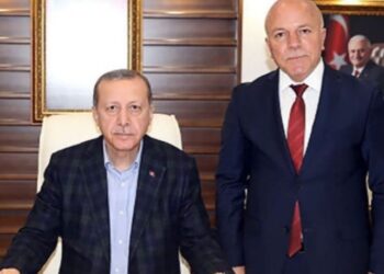Yeni modelin ‘fikir babası’ çıktı: Altınla ilgili de önerim var