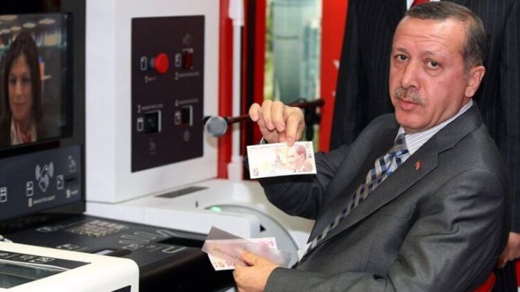 Ünlü gazeteden Türkiye analizi: Türk lirası bile Erdoğan’a inanmıyor