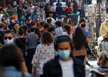 Endişelendiren Omicron öngörüsü: Tam 45 milyon insanı ilgilendiriyor!