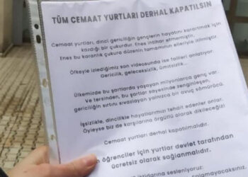 ‘Tarikat ve cemaatler kapatılsın’ diyen TKP’liler gözaltına alındı