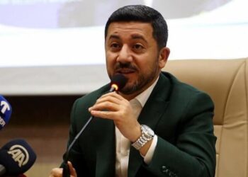 Rasim Arı, AKP’den istifasını anlattı: Yanımdaki personeli çöpçü yaptılar ya!