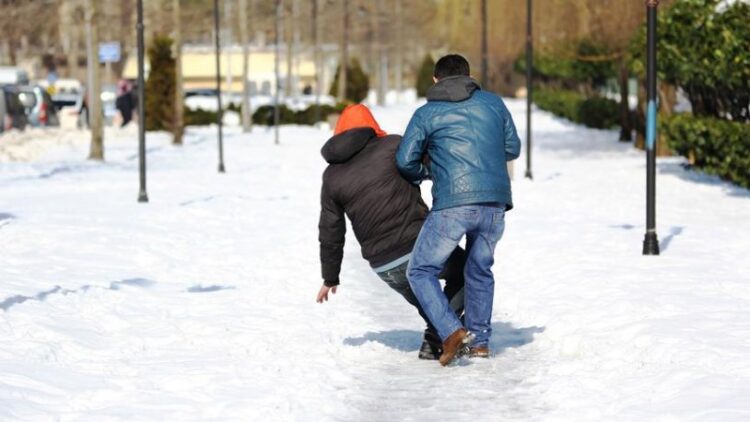 Karda nasıl yürümeliyiz? İşte en güvenli teknik