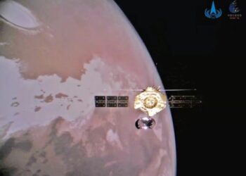 Çin, yeni yılının ilk gününde yeni Mars görüntülerini paylaştı