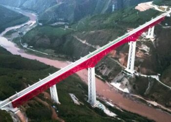 Çin’in Hunan eyaletinde Çin-Laos yük treni seferleri başladı