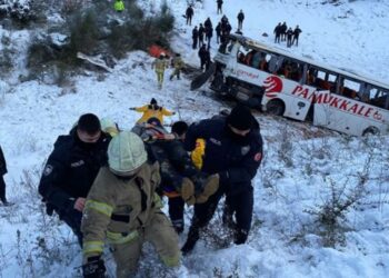 İstanbul’da kaza: 3 ölü, çok sayıda yaralı