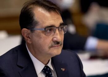 Bakan Dönmez: Kademeli elektrik tarifesinde değişikliğe gidebiliriz