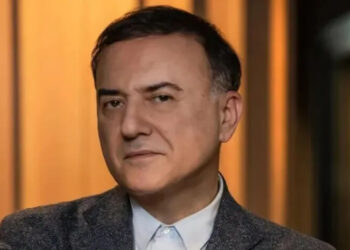 Murathan Mungan: Sezen’in dilinin de sözünün de sesinin de hepimizde hakkı var