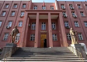 Yargıtay: ‘Dilini keserim’ ifadesi tehdit suçunu oluşturuyor