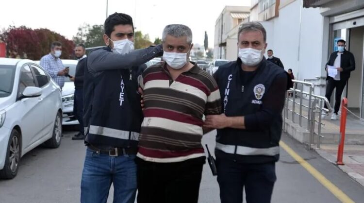 Babasını satırla öldürüp ‘oyun oynuyorduk’ demişti, cezaevinde öldü