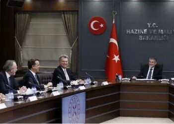 Enflasyondan şikayet eden TÜSİAD hükümetle ‘güven tazeledi’