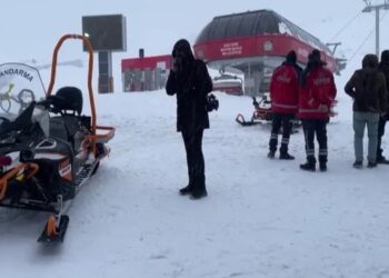 Erciyes’te kar kütlesinin altında kalan turist hayatını kaybetti