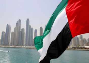 Abu Dabi’de üç yakıt tankerinde patlama