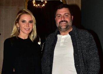 Ece Erken hesabını kapattı