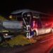Yolcu otobüsü TIR’a çarptı: Ölü ve yaralılar var