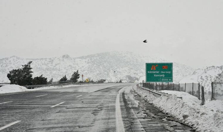 TAG Otoyolu ulaşıma kapatıldı