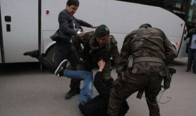 Somalı madenciyi tekmeleyen Yusuf Yerkel’in maaşı ortaya çıktı