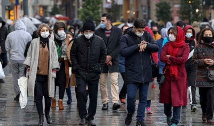 Bilim insanları böyle uyardı: ‘O maskeleri çöpe atın’