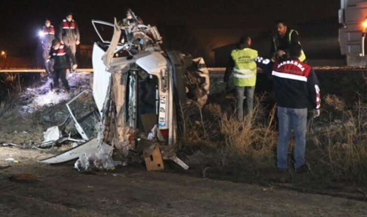 Yeni yılın ilk saatlerinde facia: Çok sayıda ölü var