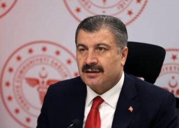 Bakan Koca’dan yanıt yok: 400 bin doz aşı uçtu gitti