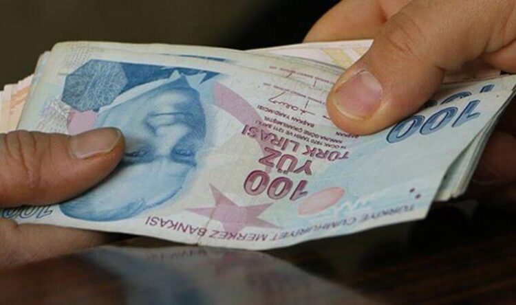 Negatif seyir sürüyor: Enflasyon endişesi TL’yi vurdu