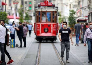 Sağlık Bakanı Koca haftalık vaka sayısını açıkladı