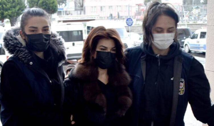 Gazeteci Sedef Kabaş’ın tutuklanması dünya basınında