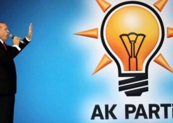 AKP’li meclis üyeleri istifa etti