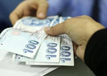 Emekli ve memurların zamlı maaşlarının yatırılacağı tarih belli oldu