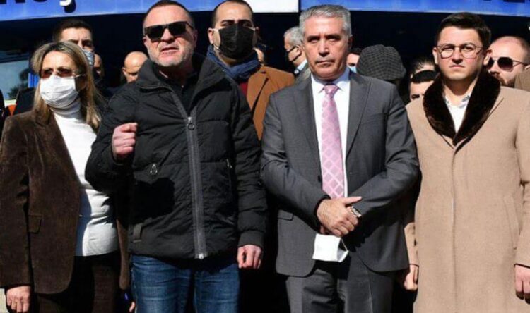 CHP’li Kuşadası Belediye Başkan Yardımcısı Turan’a silahlı saldırı