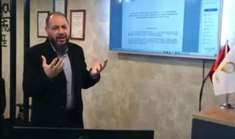 “Bizler ‘Minik serçe, balıkçı, kar’ diye oyalanırken Türkiye parsel parsel pazarlanıyor”