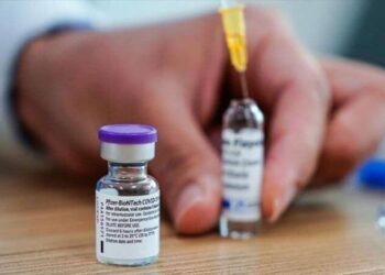 Binlerce kişiye tarihi geçmiş Biontech aşısı uygulandı