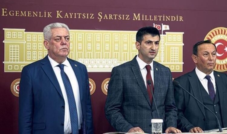 Memleket Partisi de Sezen Aksu’yu hedef aldı