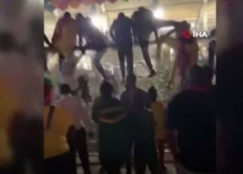 Stadyum girişinde izdiham: 8 ölü, 50 yaralı