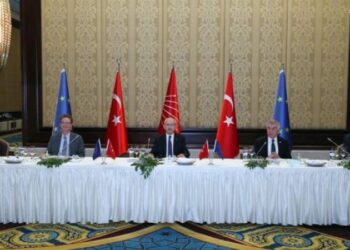 Kılıçdaroğlu, AB ülkelerinin büyükelçileri ile buluştu