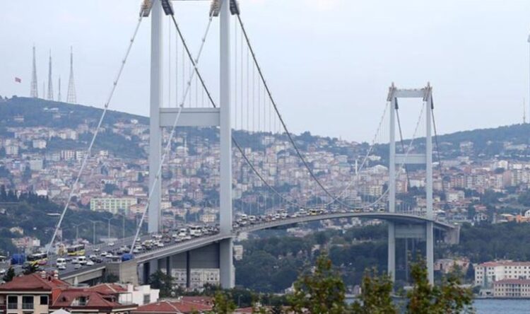 15 Temmuz Şehitler Köprüsü’nde intihar girişimi